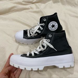 WOMEN'S CONVERSE CHUCK TAYLOR ALL STAR LUGGED PLATFORM SNEAKERS